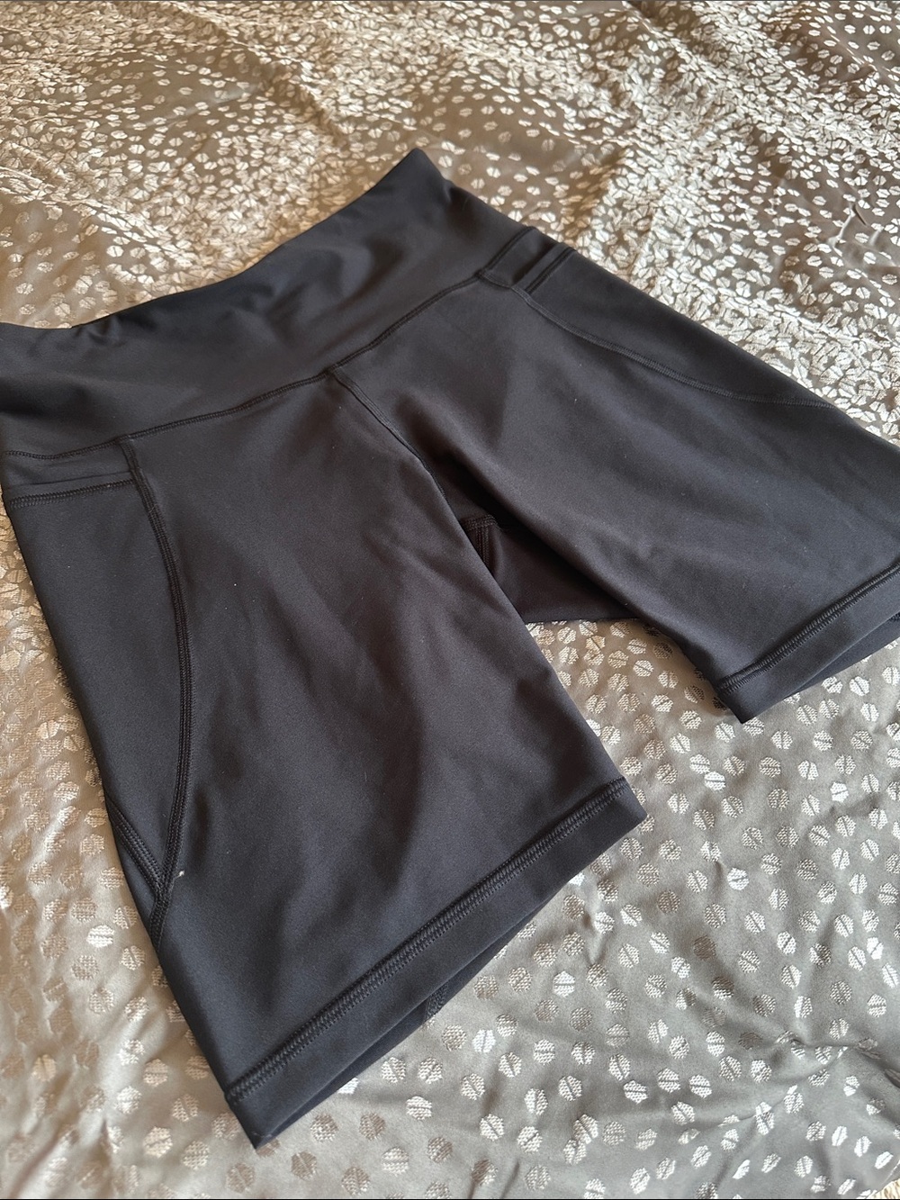 Old Navy Active Powersoft Black High-Rise Bike Shorts medium